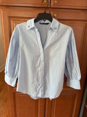Zara Light Blue Button-Up Shirt with Subtle Collar Detail